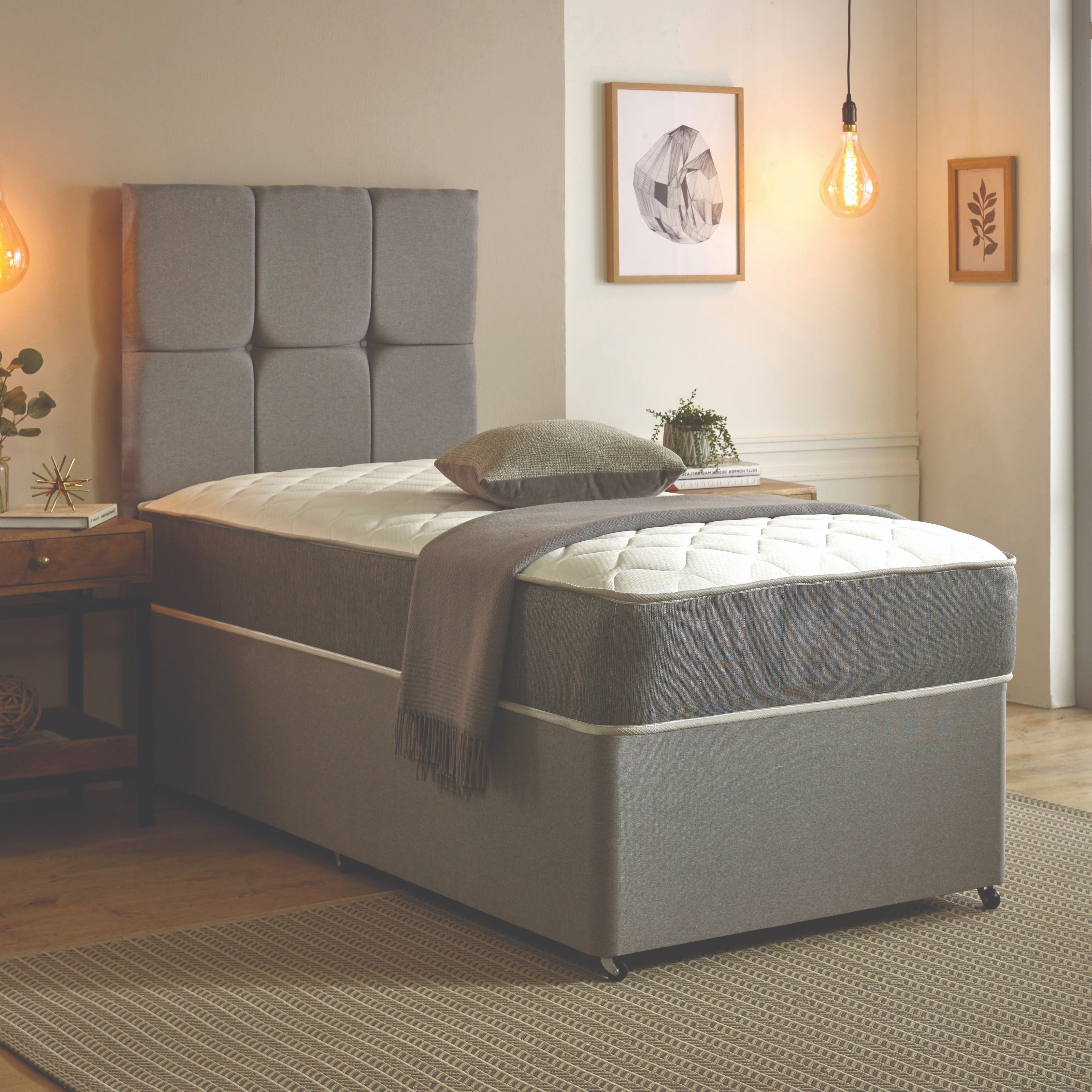 Starlight Beds™ Premium 8-Inch Hybrid Mattress with Memory Foam & 13.5-Gauge Open Coil Springs – Breathable Comfort & Supportive Design