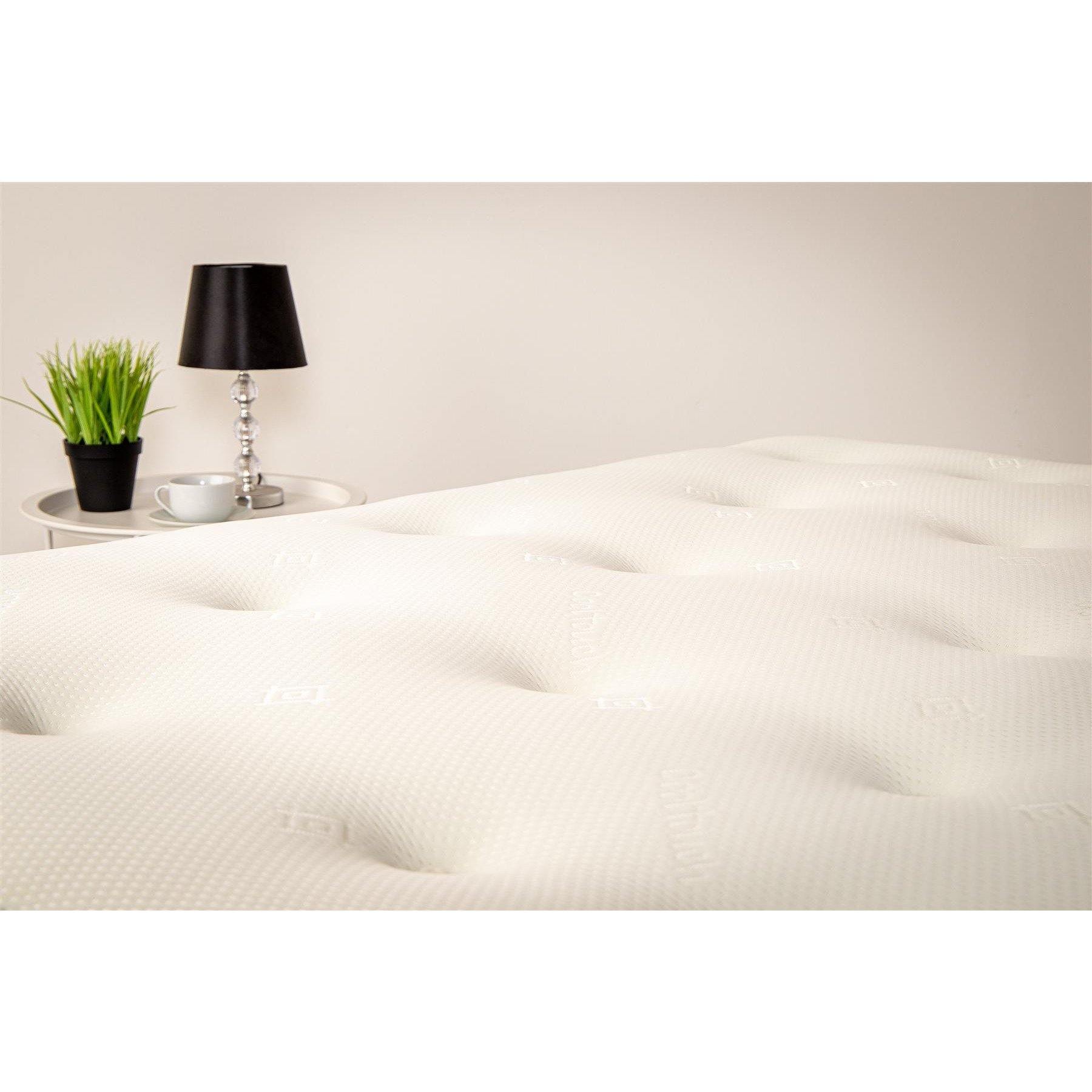 Starlight Beds™ | Hand Tufted Memory Foam Mattress